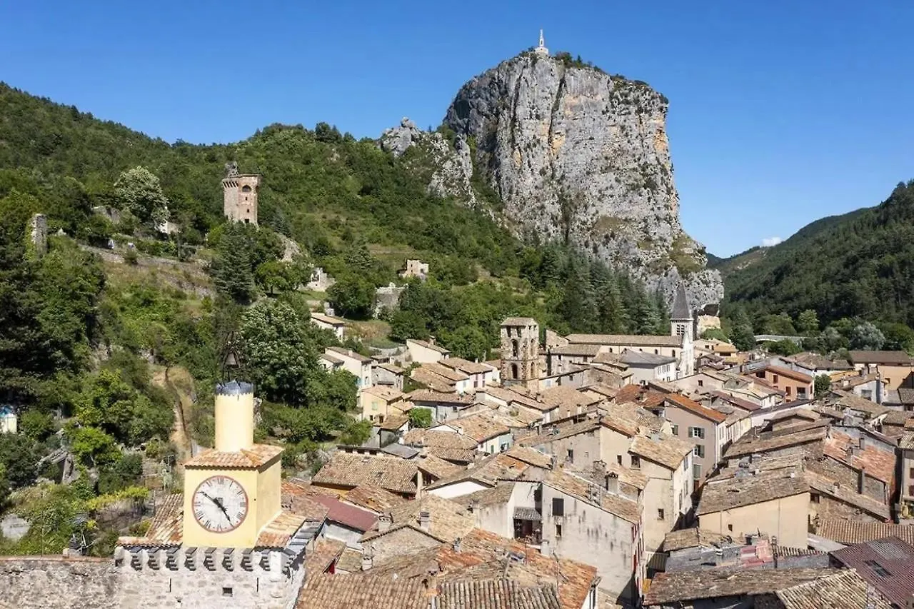 La Tour De Guet Maison Atypique Castellane Holiday home